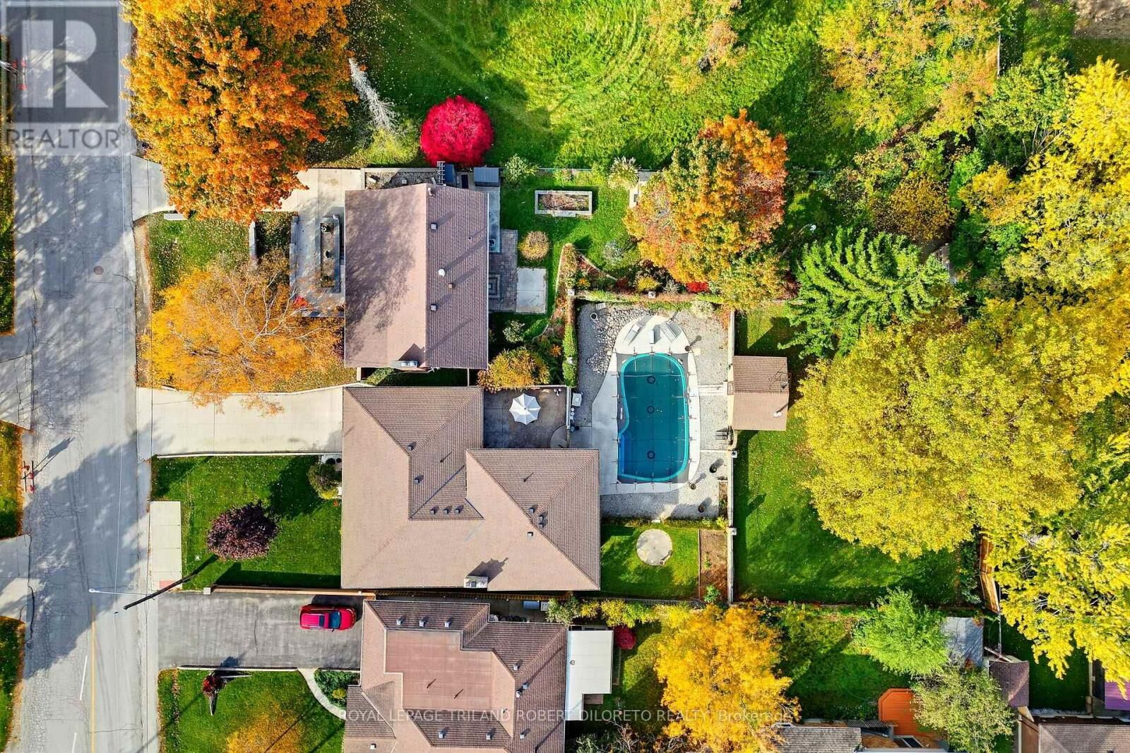 Property Photo:  1050 Dearness Drive  ON N6E 1N7 