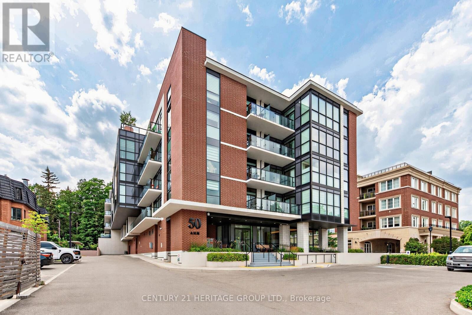 Property Photo: 50 Ann Street 212 ON L7E 1B9