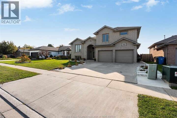 Property Photo:  859 Southwood Drive  ON N8L 1G1 