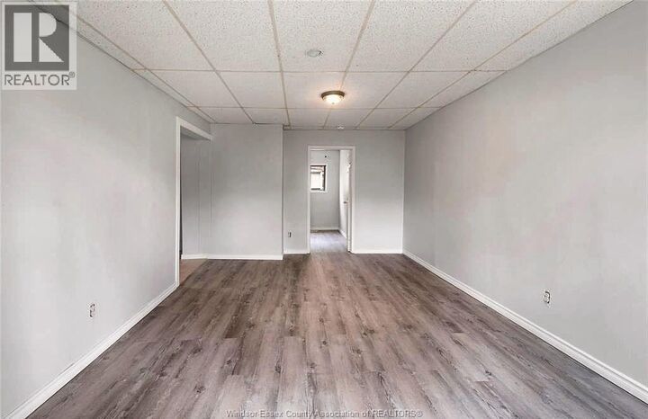 Property Photo:  736 University East 3  ON N9A 2Z7 