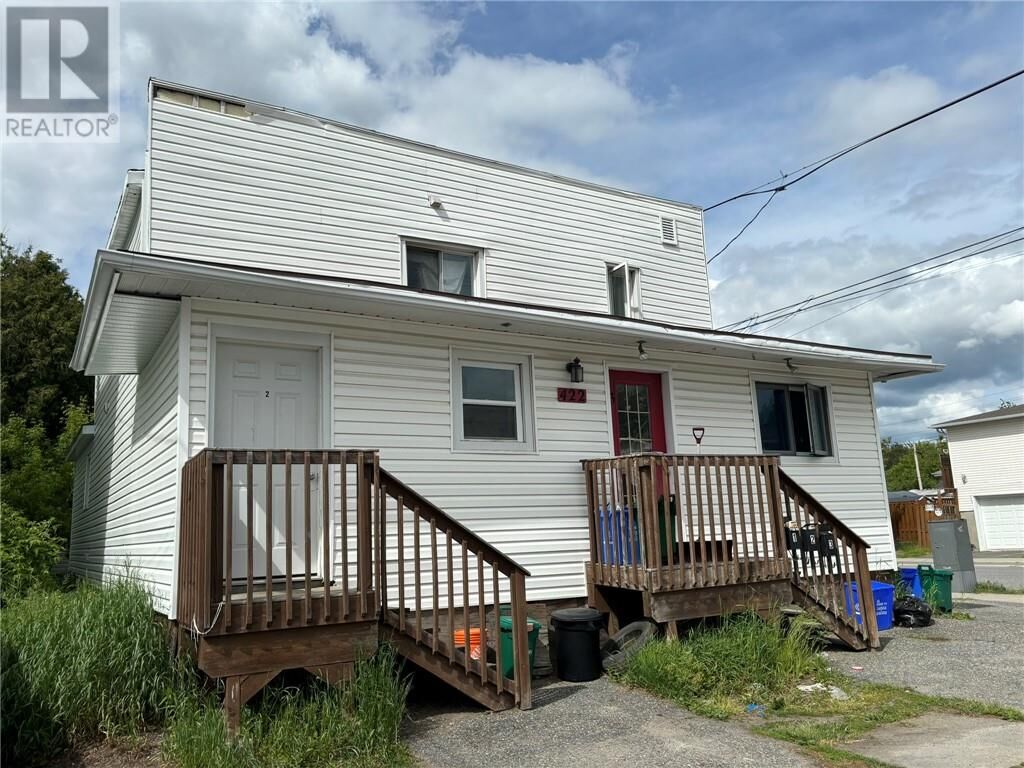 Property Photo:  422 King Street / 499 Percy Avenue  ON P3B 2L1 