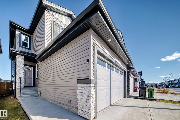 Property Photo:  4698 177 Avenue NW  AB T5Y 4G4 