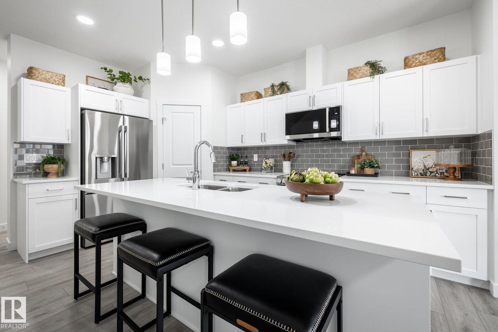 Property Photo: 8613 97 Avenue AB T8R 2S1