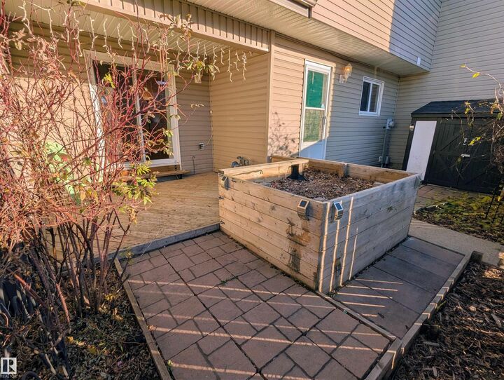 Property Photo:  1620 Lakewood Road NW  AB T6K 3H4 