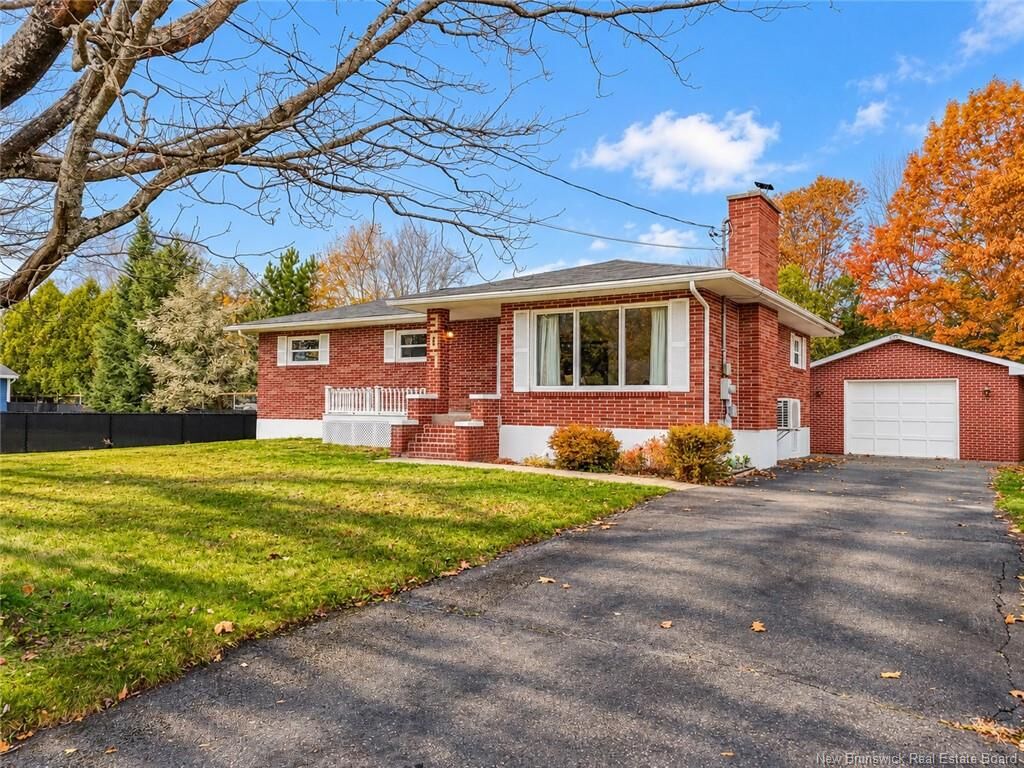 Property Photo:  307 Dayton Court  NB E3A 3G3 