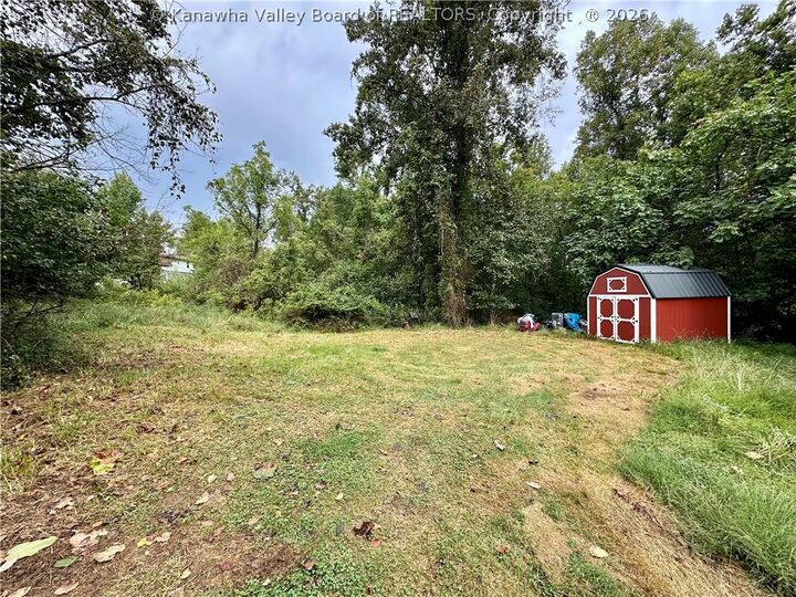 Property Photo:  2098 Northview Drive  WV 25311 