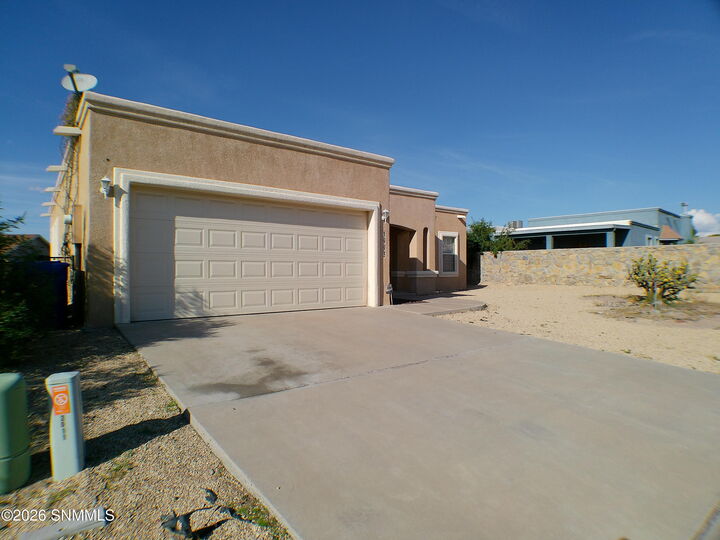 Property Photo:  1993 Bentley Drive  NM 88001 