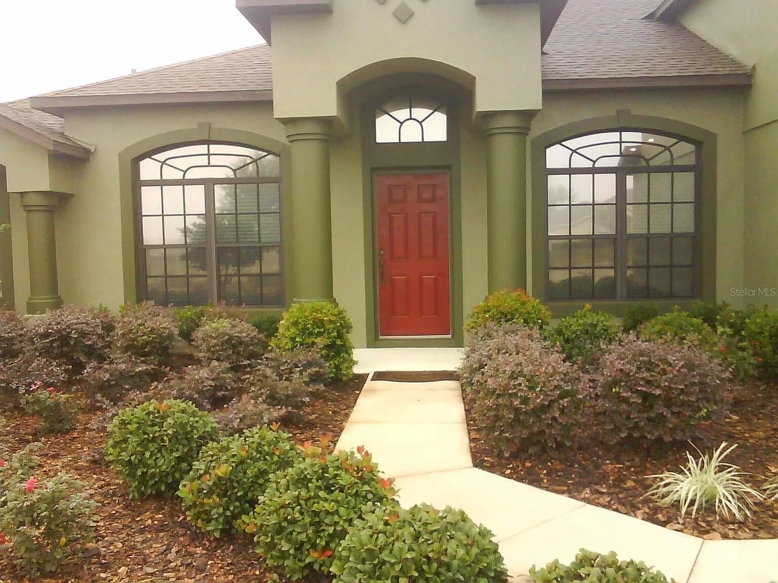 Property Photo:  24040 Weldon Drive  FL 32736 