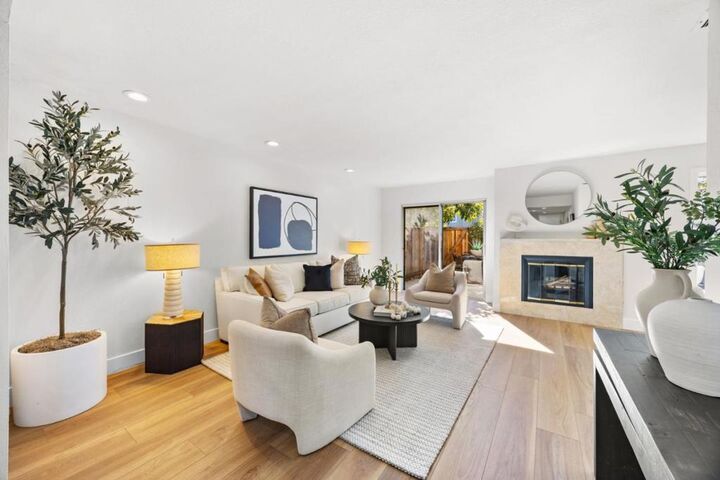 Property Photo:  1116 Forrestal Lane  CA 94404 