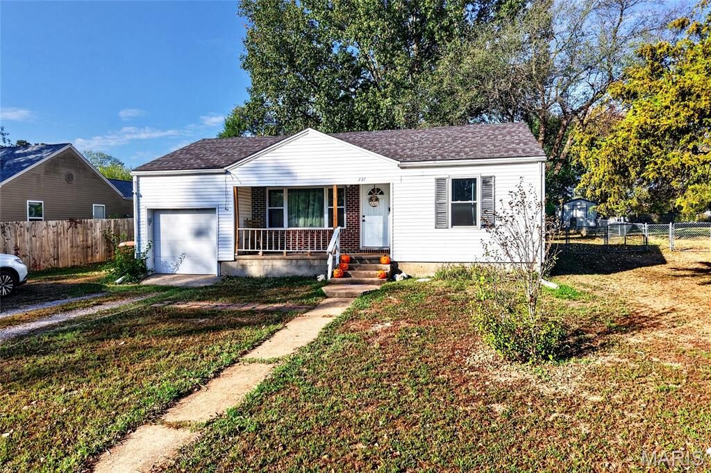 Property Photo:  227 Donnalee Avenue  MO 65536 