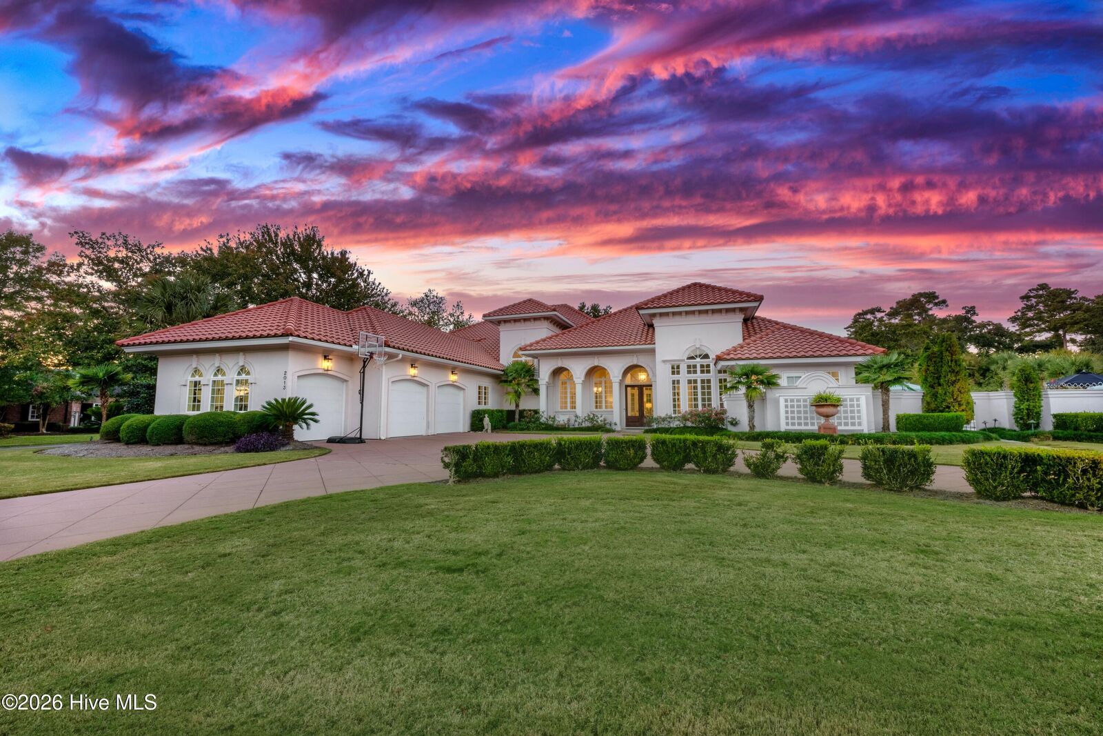 Property Photo:  2013 Montrose Lane  NC 28405 