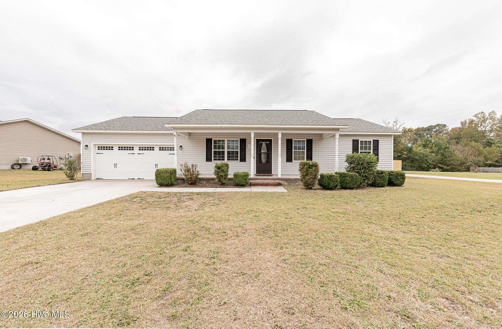Property Photo:  200 Wingspread Lane  NC 28518 
