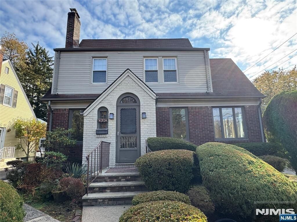 Property Photo:  674 Bogert Road  NJ 07661 