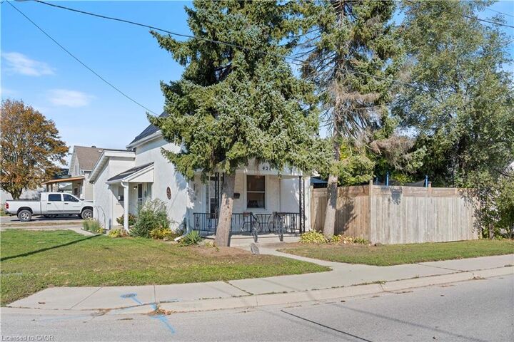 Photo de la propriété:  42 Fourth Street  ON N4G 1H2 