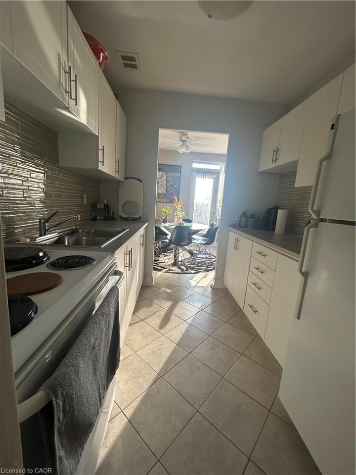 Property Photo:  222 Concession Street 503  ON L9A 1B1 