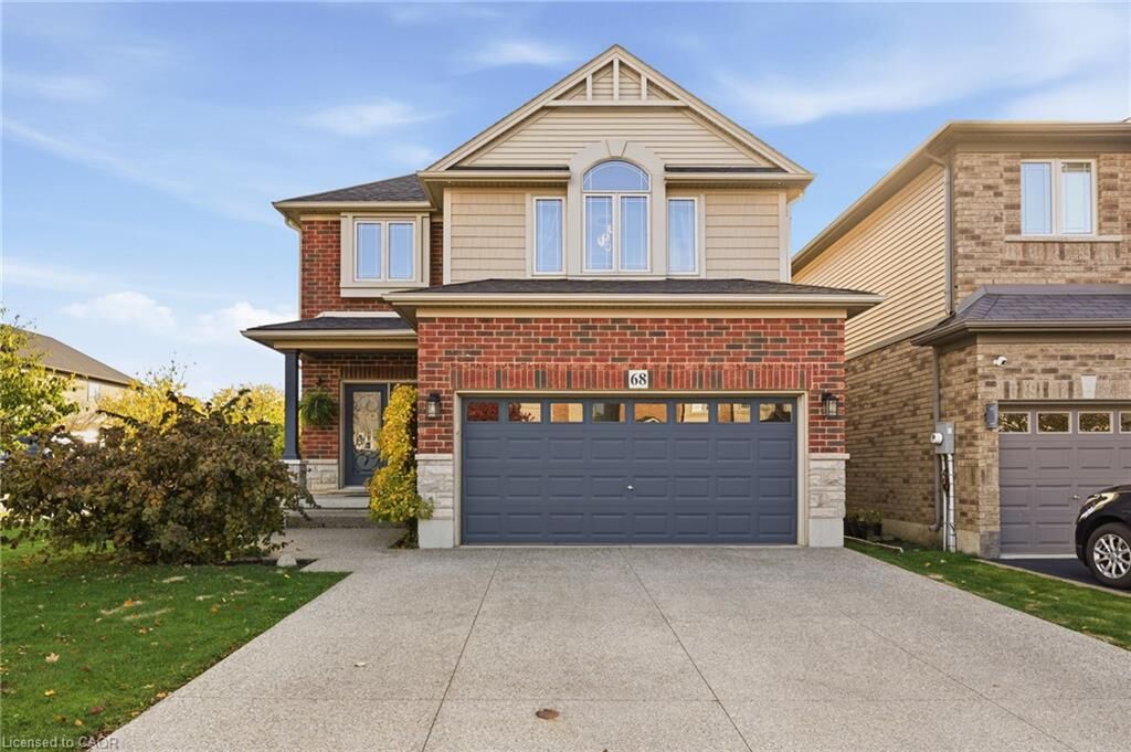 Property Photo:  68 Royal Winter Drive  ON L0R 1C0 