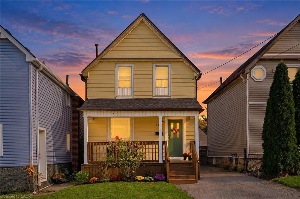Property Photo:  108 Robins Avenue  ON L8H 4N6 