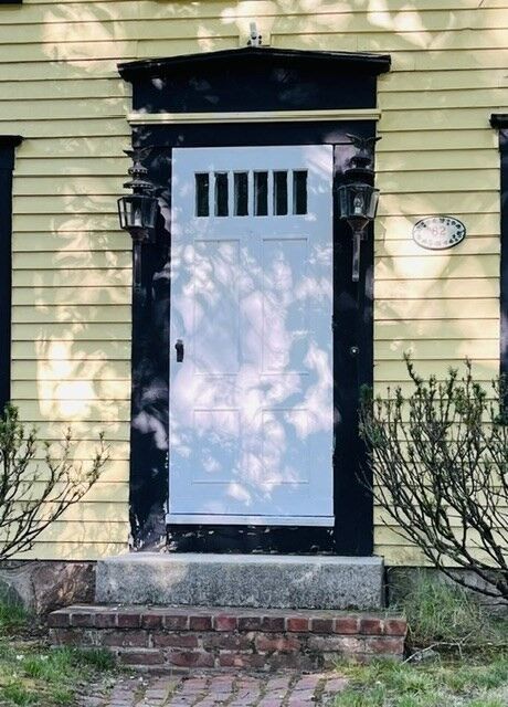 Property Photo:  82 Porter Rd  MA 01810 