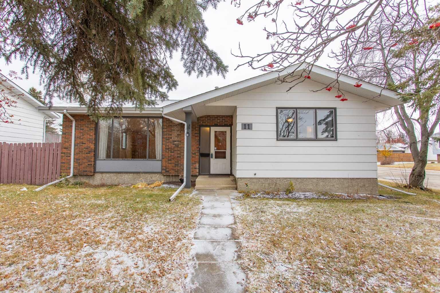 Property Photo:  11 Odell Green  AB T4P 1V3 