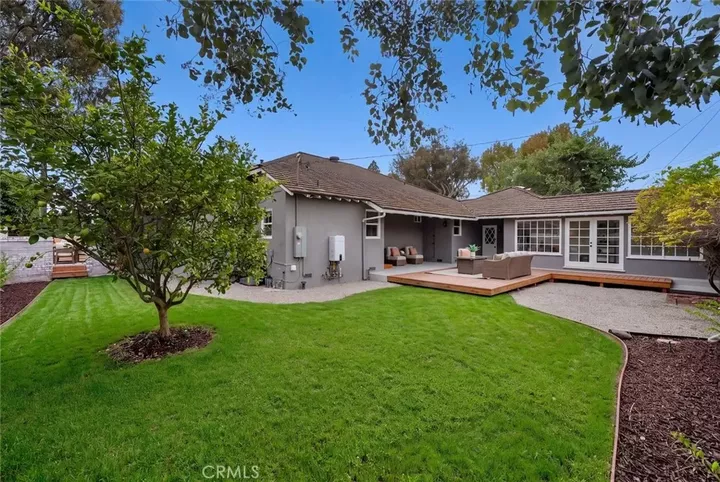Property Photo:  1611 El Prado Avenue  CA 90501 