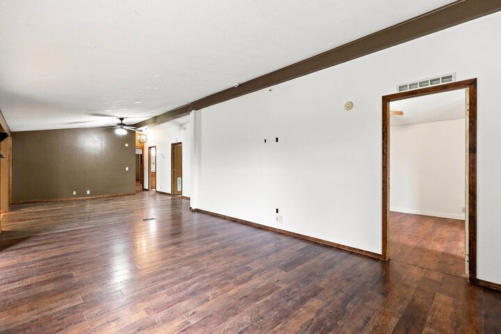 Property Photo: 17312 E Judkins Rd WA 99217