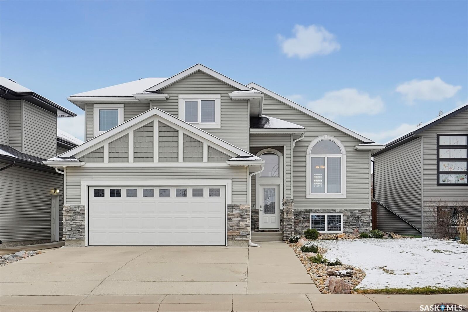 Photo de la propriété:  754 Hargreaves Crescent  SK S7R 0H2 