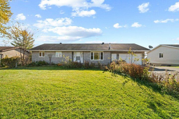 Property Photo:  654 County Rd 1 N/A E  ON K7R 3L2 