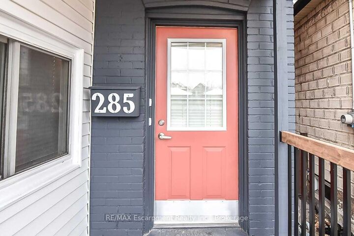 Property Photo:  285 Balmoral Avenue N 2  ON L8L 7S3 