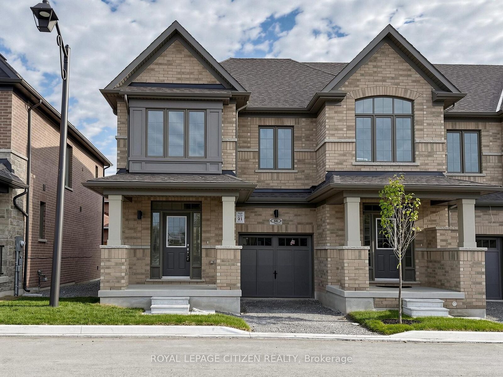Property Photo:  66 Wakely Crescent  ON L1E 0M5 