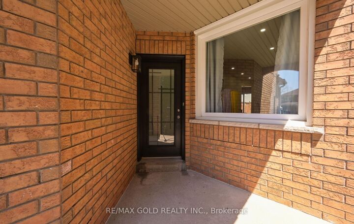 Property Photo:  171 Fernforest Drive  ON L6R 1T7 
