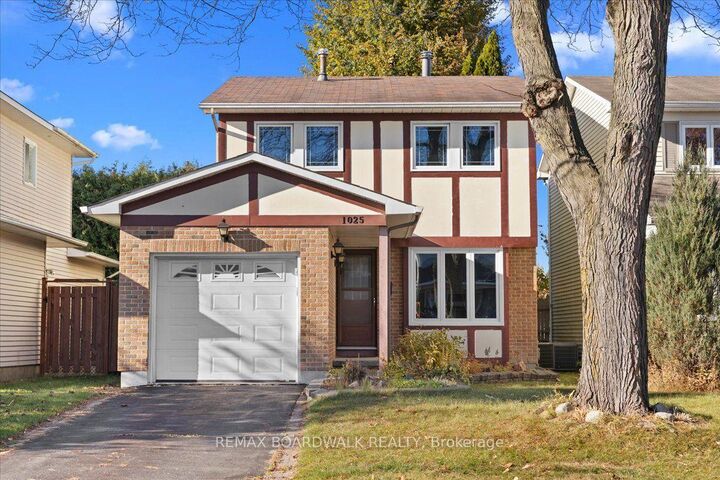 Property Photo: 1025 Arrowhead Place ON K1C 2S5