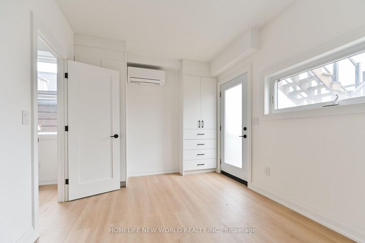 Property Photo:  228 Emerson Avenue 201  ON M6H 3T6 