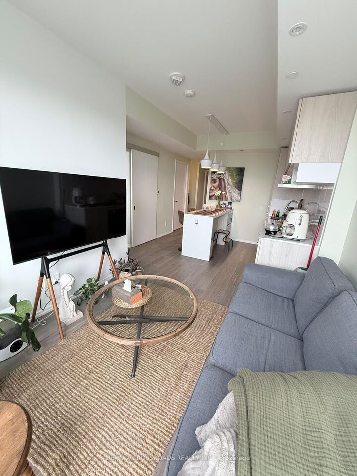 Property Photo:  5 Soudan Avenue 2113  ON M4S 1V5 
