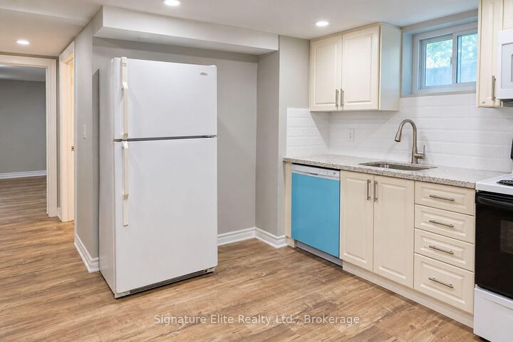 Property Photo: 1002 Henry Street ON L1N 5E5