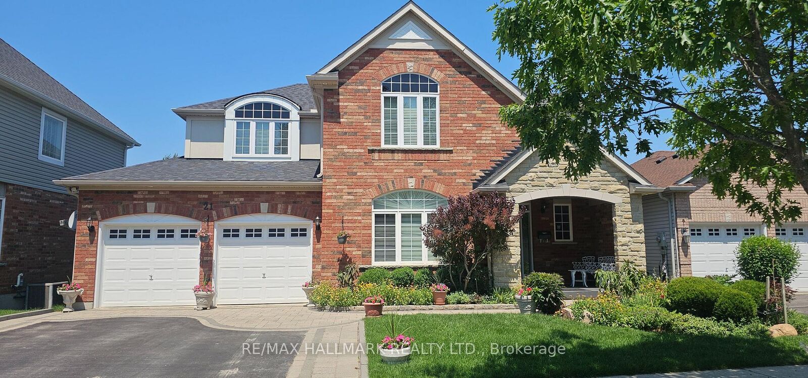 Property Photo:  21 Oakside Drive Lower Level  ON L9P 2A4 