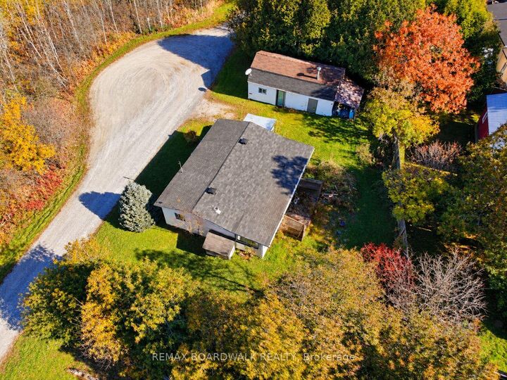 Property Photo:  205 Innisville Isabella Street  ON K7C 4K9 