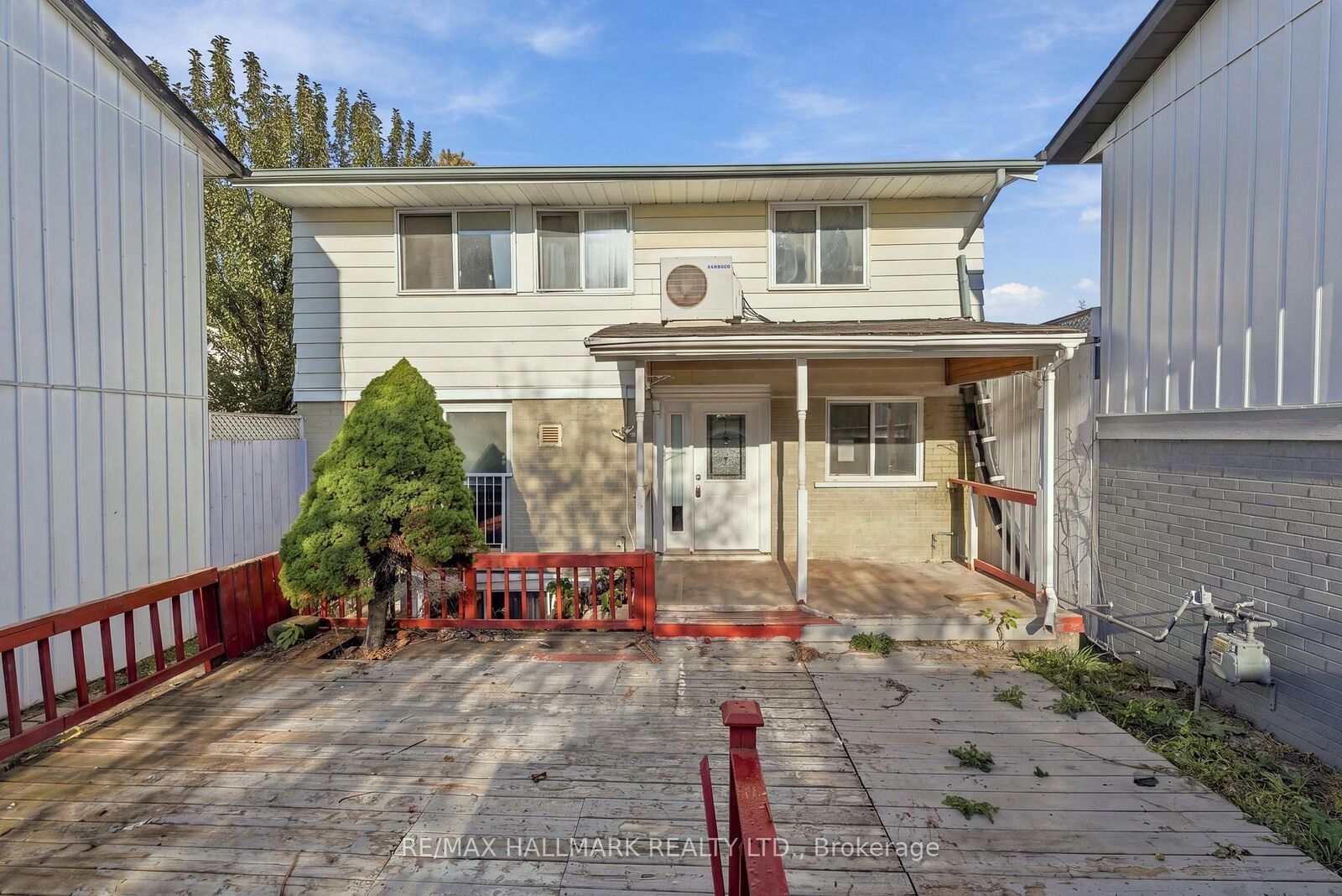 Property Photo:  9 Hazelglen Court  ON L6S 1N7 