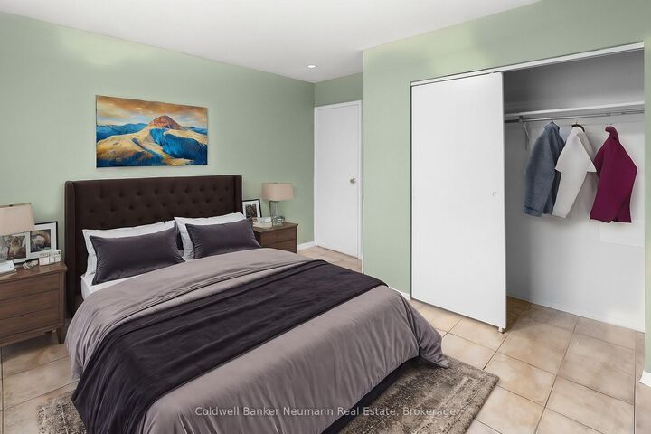 Property Photo:  8 Delaware Avenue 3  ON N1E 3V4 