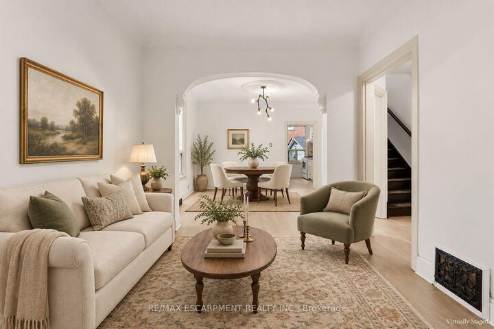 Property Photo:  109 Macaulay Street E  ON L8L 3X4 