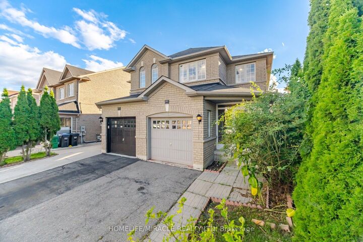 Property Photo: 101 Crystalview Crescent ON L6P 2S2