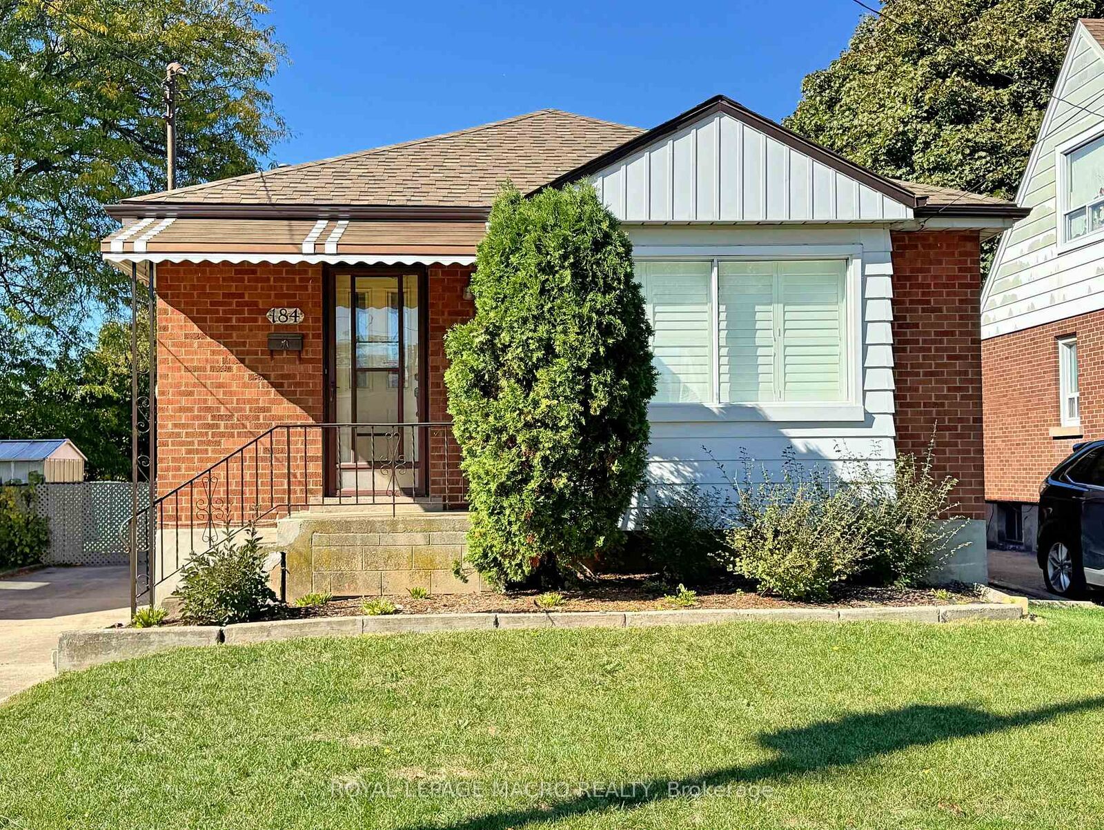 Property Photo:  184 East 35th Street  ON L8V 3Y2 