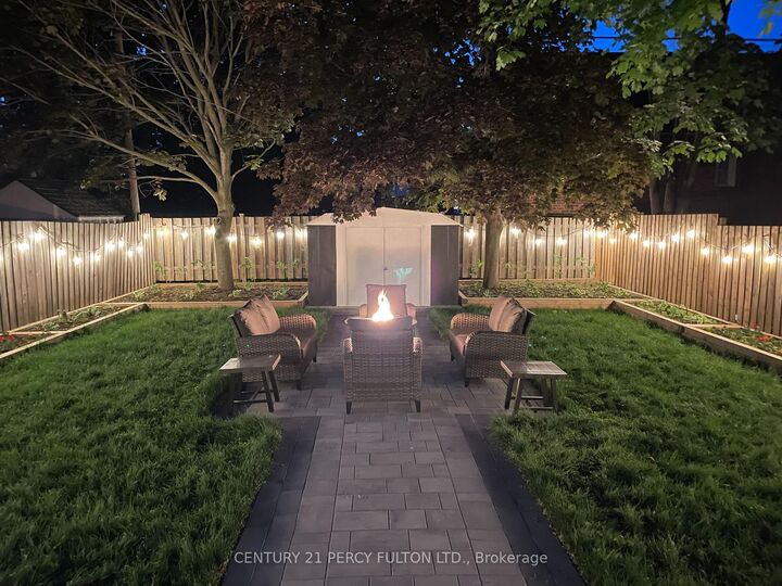 Property Photo: 76 Arlington Avenue ON L1G 2N6