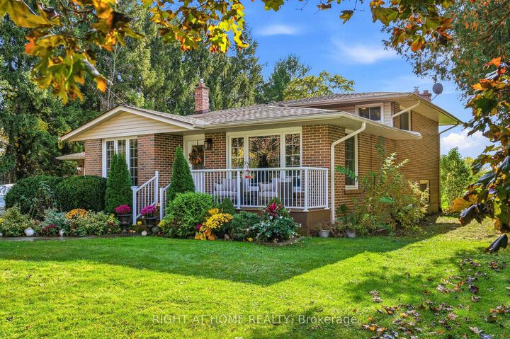 Property Photo: 985 East West Line ON L0S 1J0