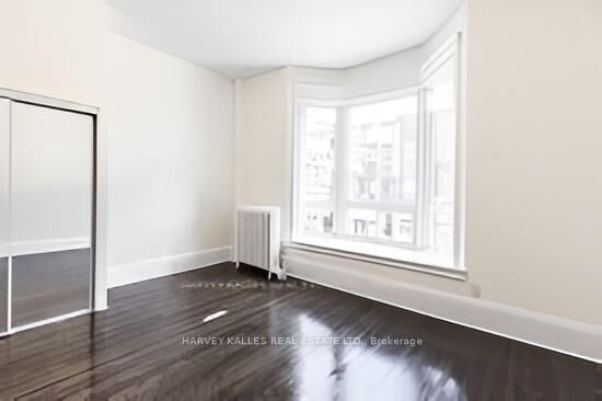 Property Photo:  1476 Queen Street W A1  ON M6K 1M4 