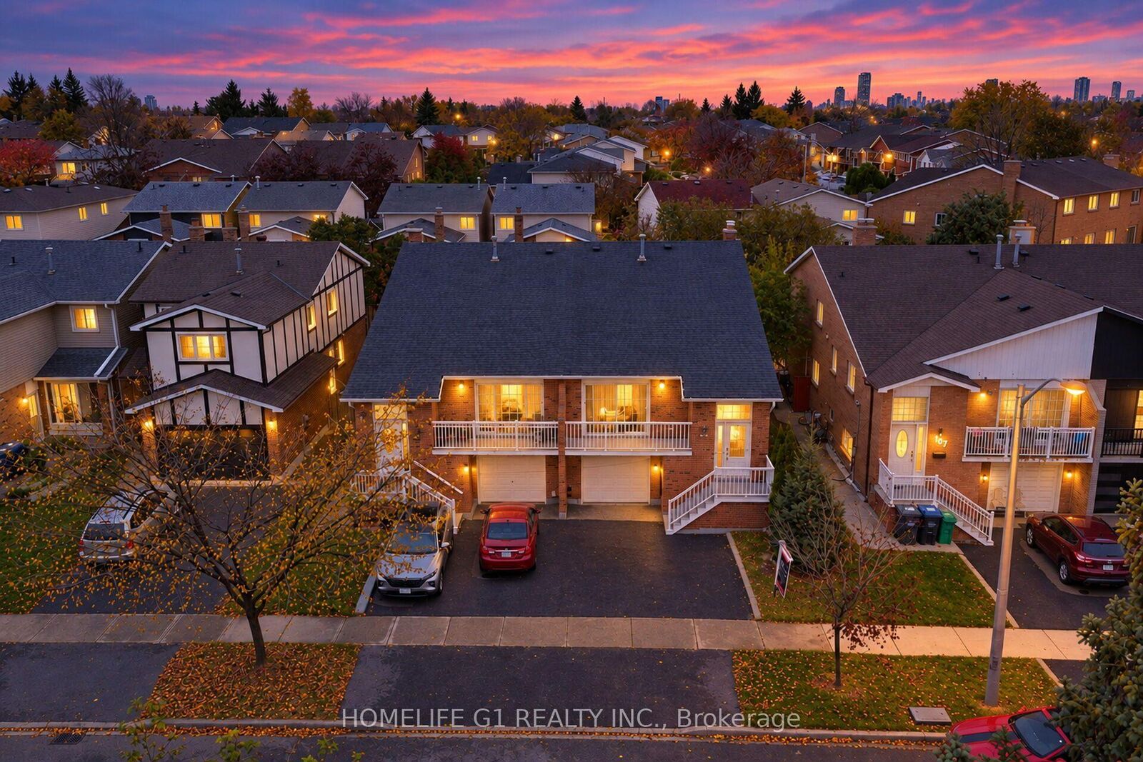 Property Photo:  109 Simmons Boulevard  ON L6V 3X4 