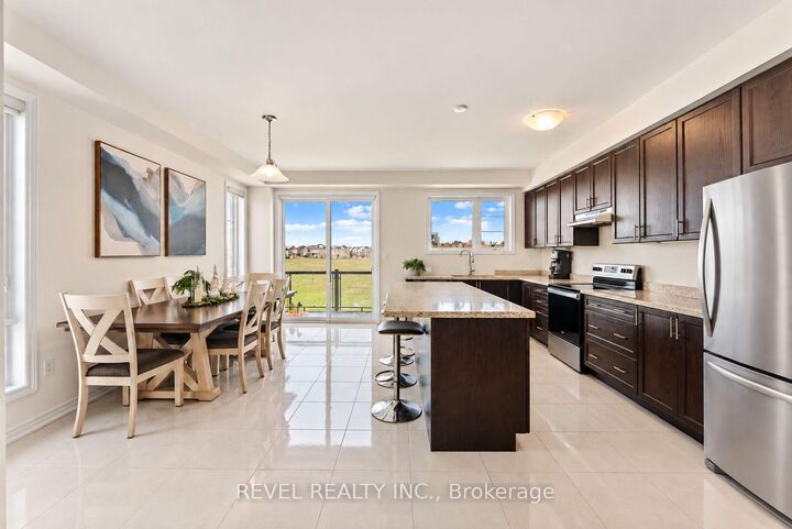 Property Photo:  25 Lake Trail Way  ON L1M 0M3 