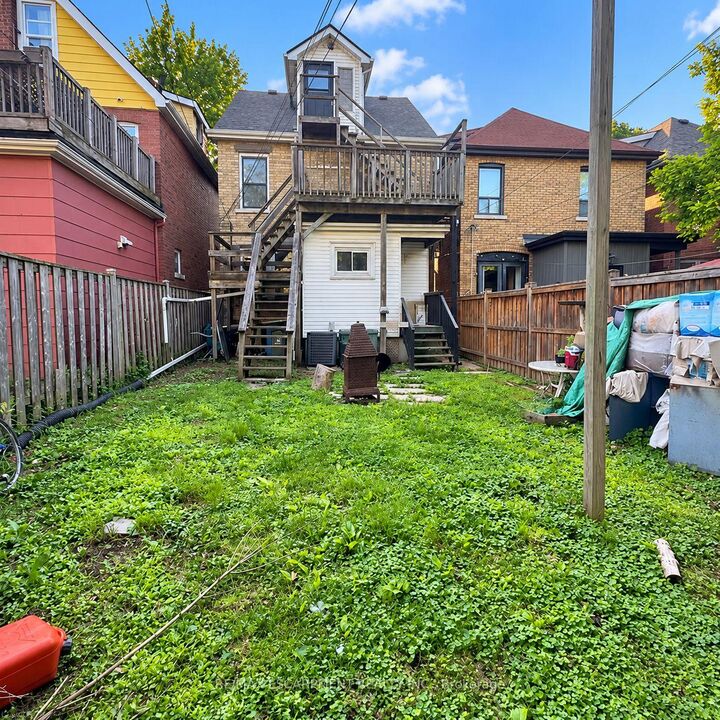 Property Photo:  33 Cedar Avenue  ON L8M 3A6 