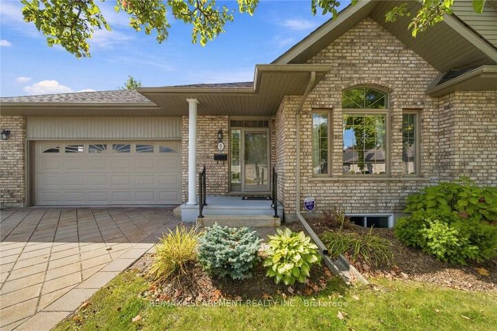 Property Photo:  500 Lakeview Drive 9  ON N4T 1W4 