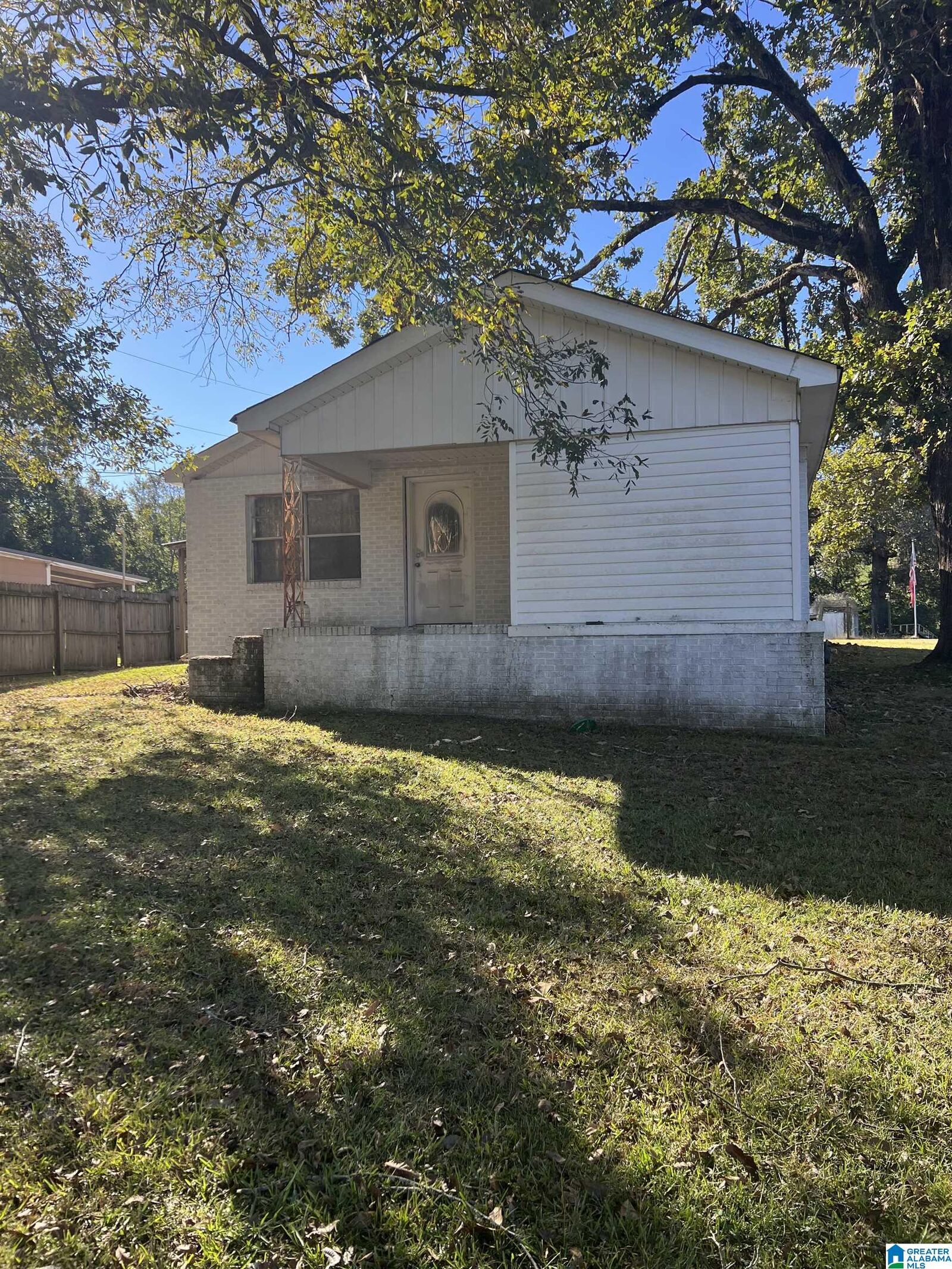 Property Photo: 5439 Dewey Heights Road AL 35126