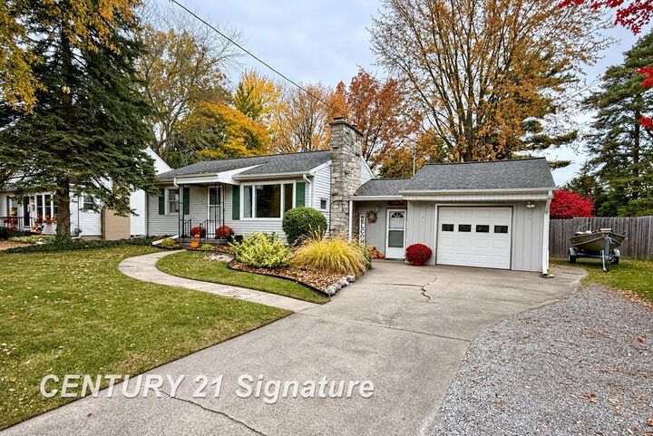 Property Photo: 4158 Seidel Place MI 48638